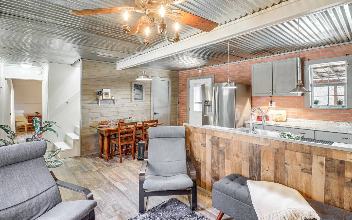 Photo of Livingroom in Jasper
