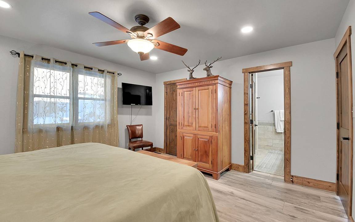 Photo of Bedroom in Evergreen