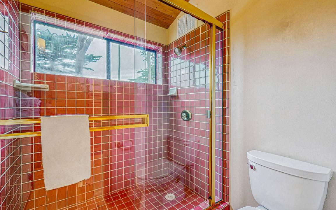 Photo of Bathroom in Sea Ranch