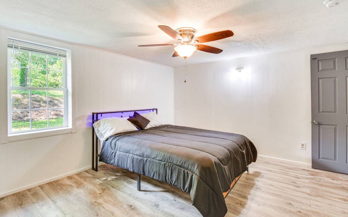 Photo of Bedroom in Seneca