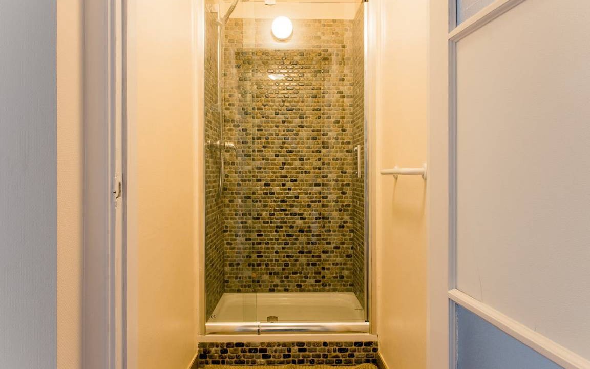 Photo of Bathroom in Oudergem
