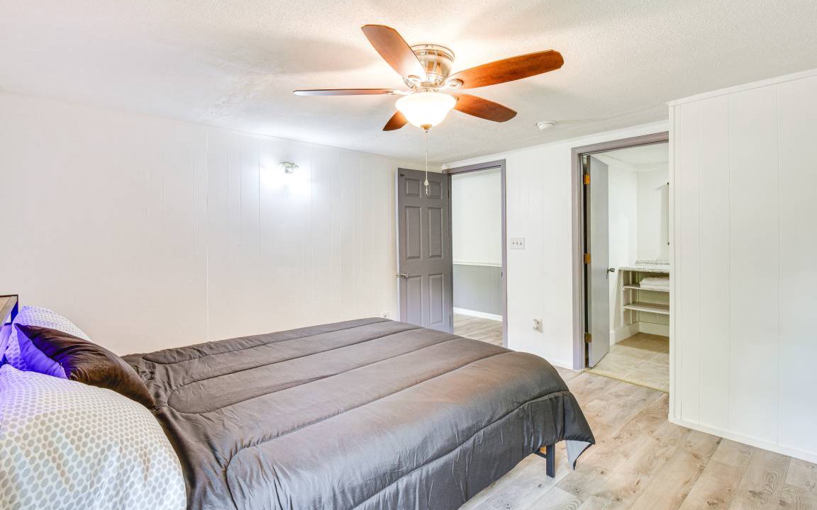 Photo of Bedroom in Seneca