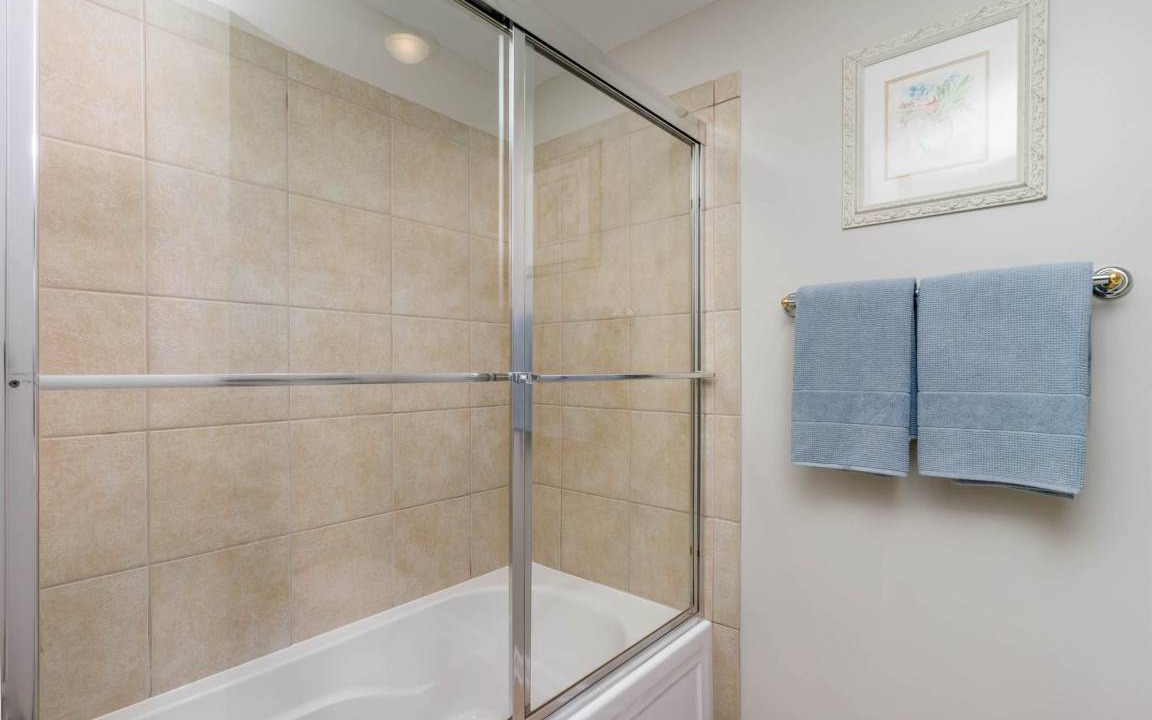 Photo of Bathroom in Arcadian Shores