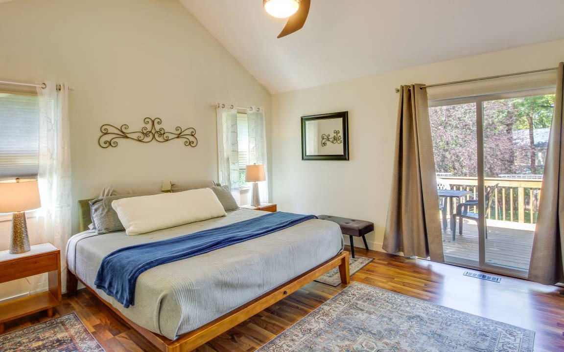 Photo of Bedroom in Overland Park