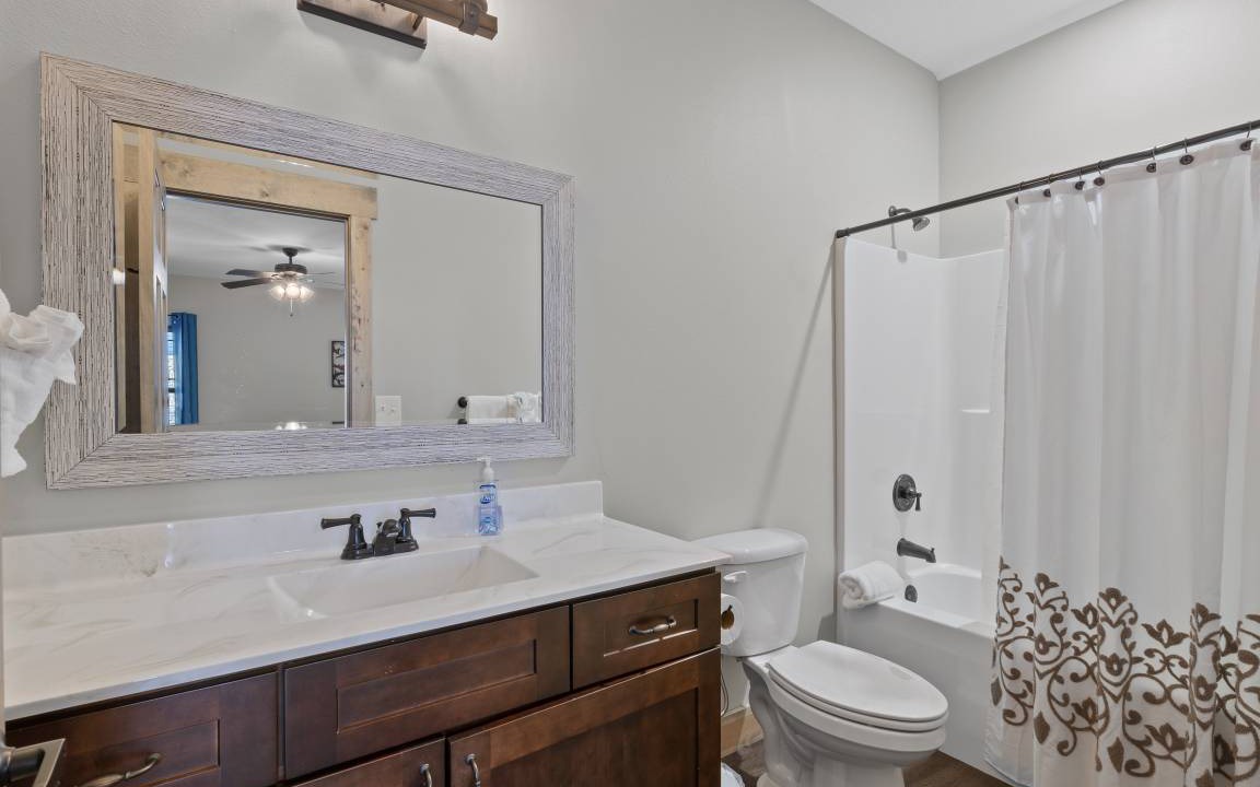 Photo of Bathroom in Table Rock