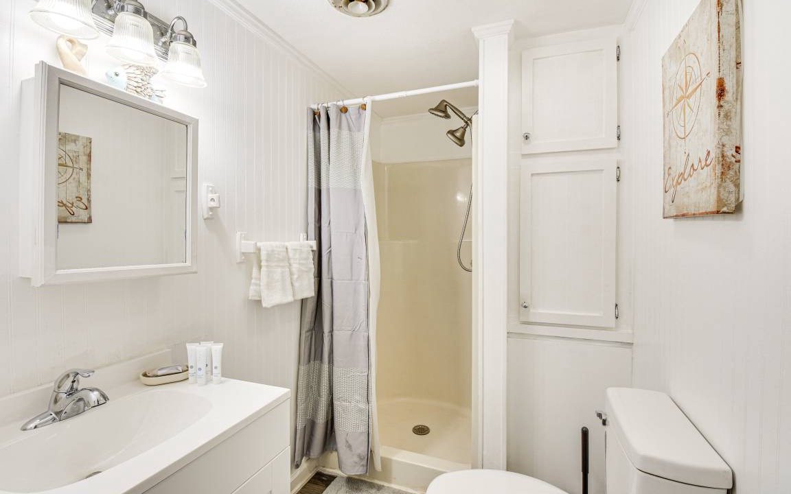 Photo of Bathroom in Seneca