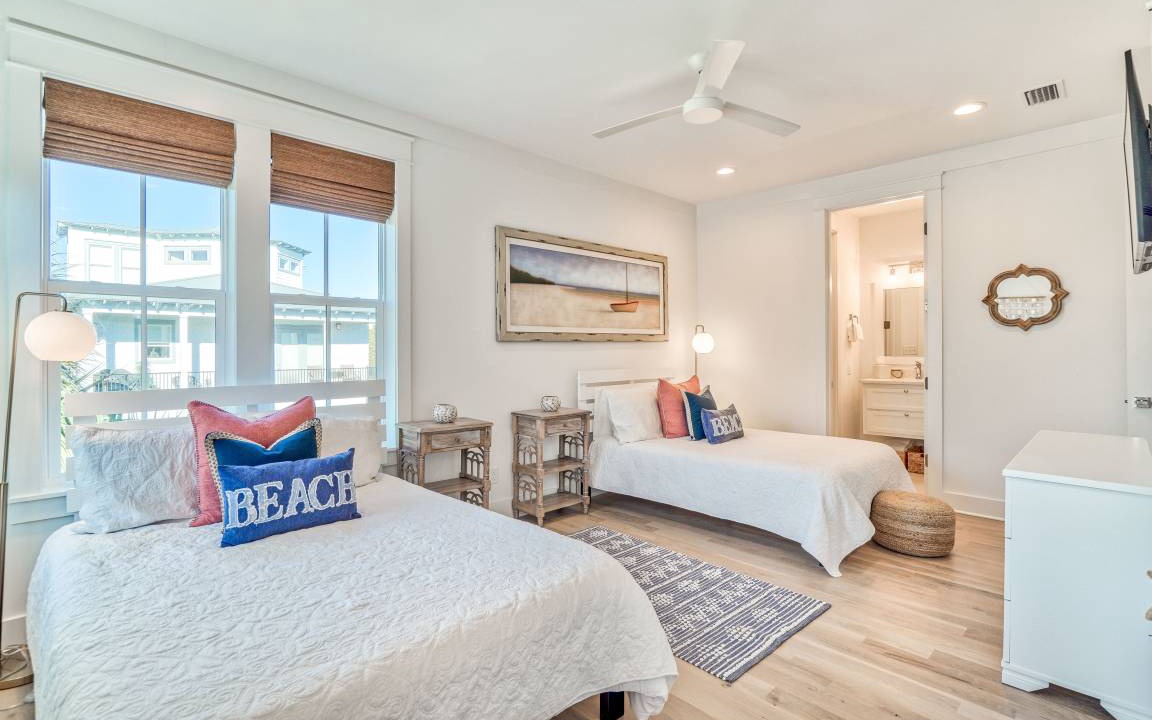 Photo of Bedroom in Seacrest Beach