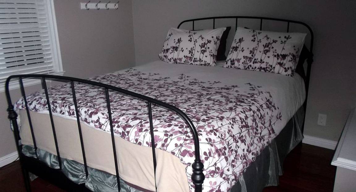 Photo of Bedroom in Guerneville
