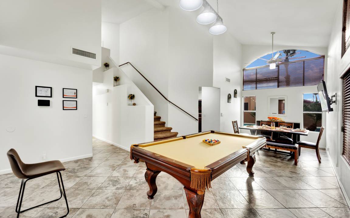 Photo of Livingroom in Foothills