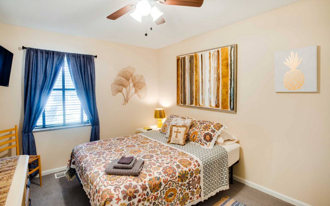 Photo of Bedroom in Saint Simons Island
