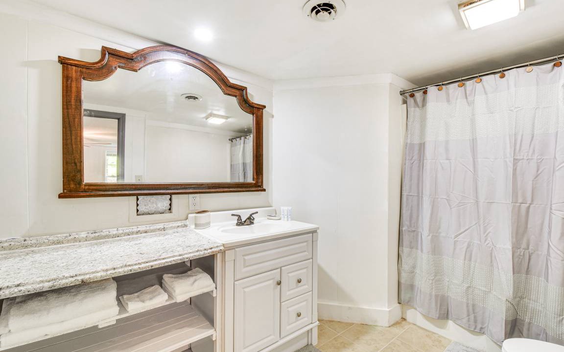 Photo of Bathroom in Seneca