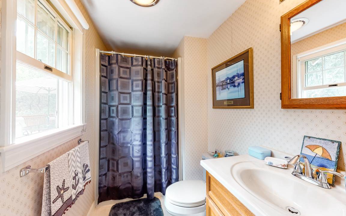 Photo of Bathroom in Katama