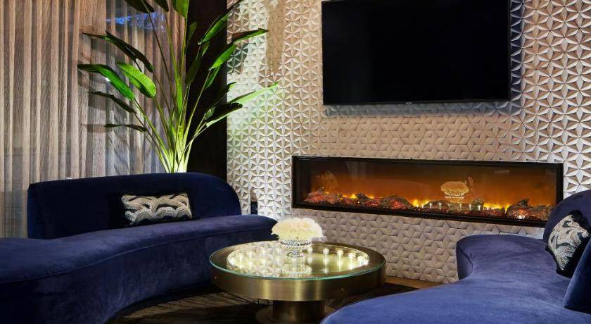 Photo of Livingroom in Downtown Lincoln
