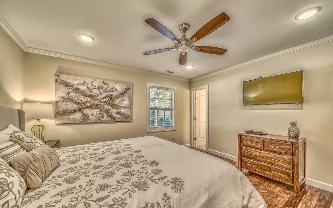 Photo of Bedroom in Folly Field