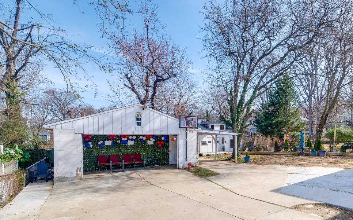 Photo of Others in Forest Heights