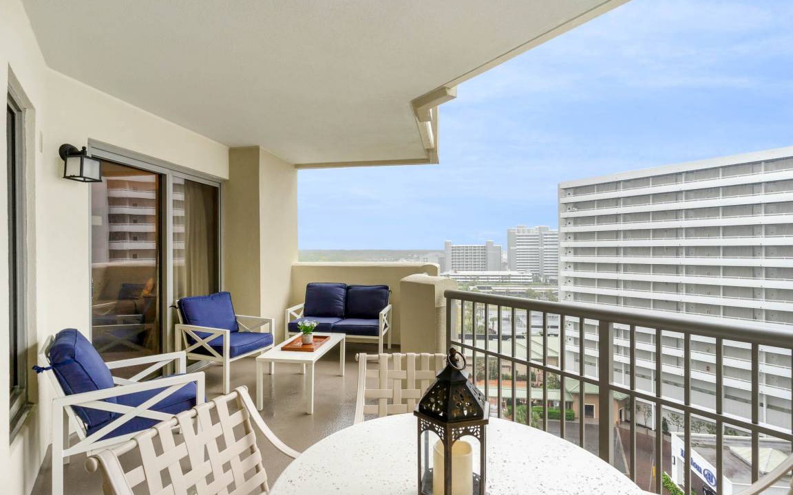 Photo of Patio Balcony in Arcadian Shores