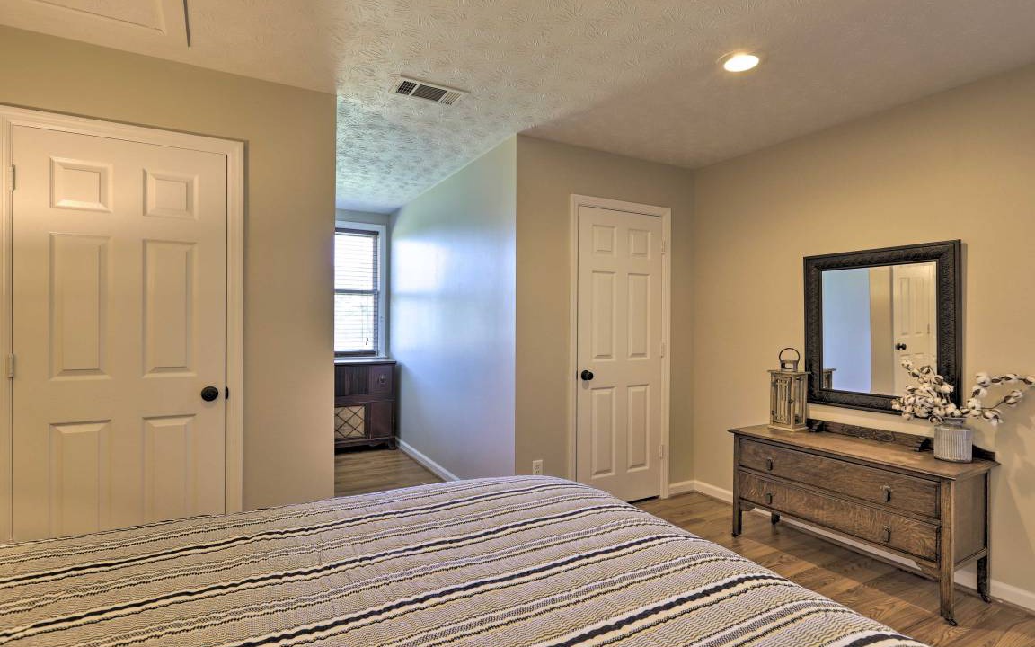 Photo of Bedroom in Pine Mountain Valley