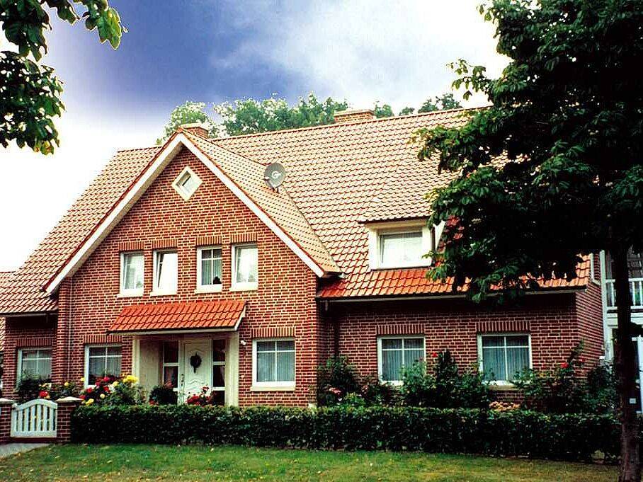 Photo of Others in Versen