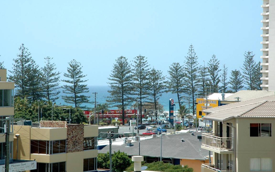 Photo of Others in Burleigh Heads