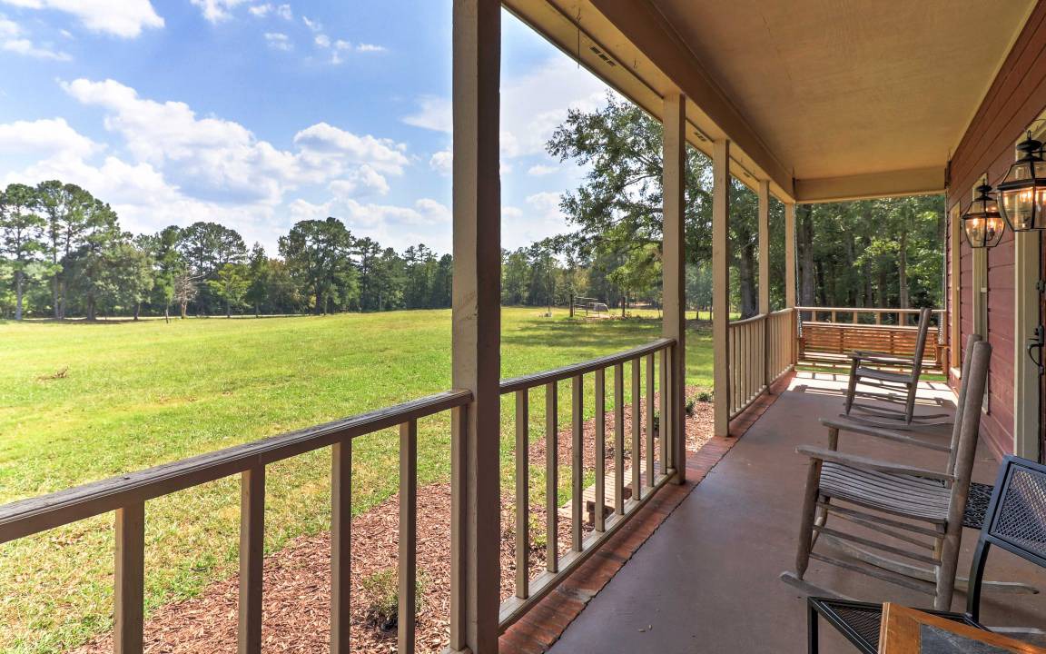 Photo of Patio Balcony in Pine Mountain Valley