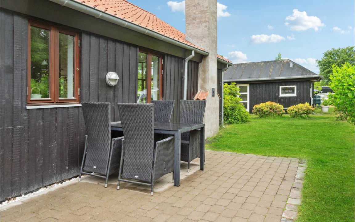 Photo of Buildings in Lyngsbæk Strand