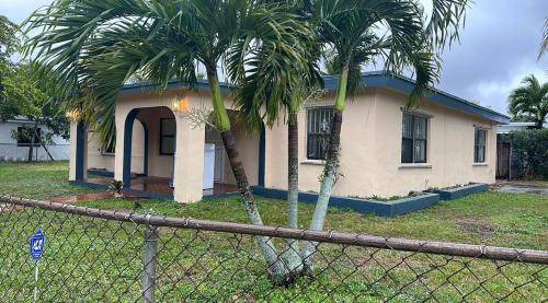 Photo of Buildings in Golden Glades