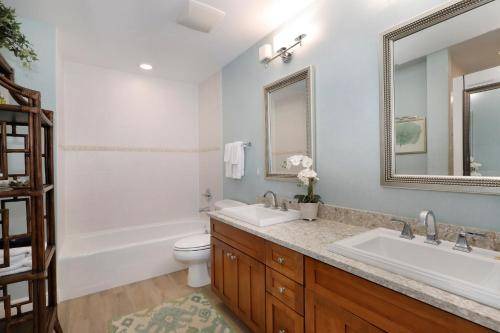 Photo of Bathroom in Indigo Reef Marina Homes