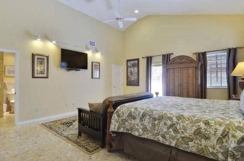 Photo of Bedroom in Uptown - Upper Duval