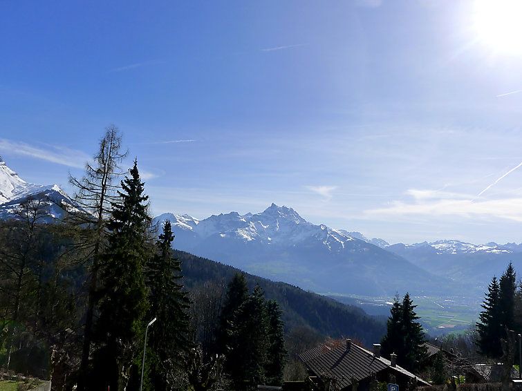 Photo of Outdoor in Arveyes