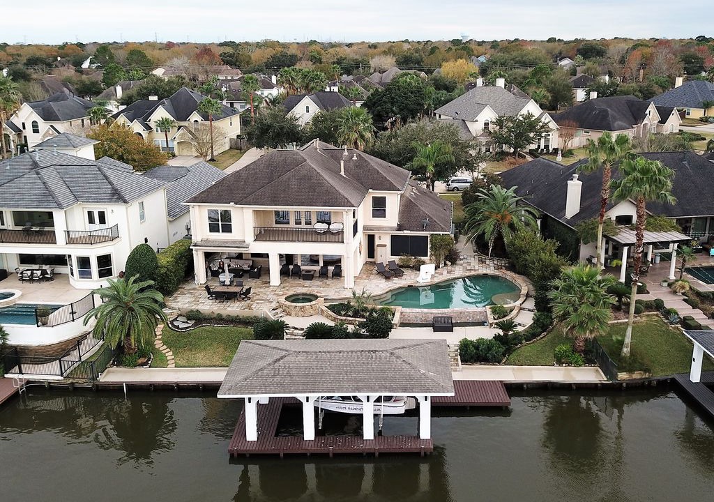 Photo of Buildings in El Lago