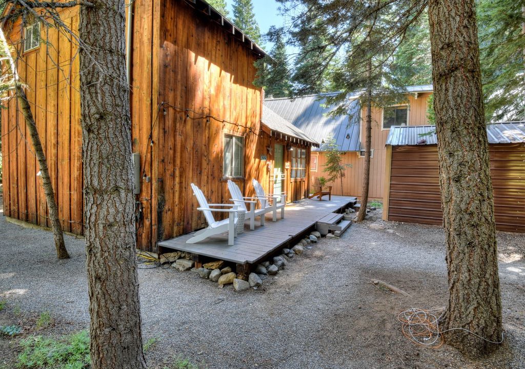 Photo of Others in Tahoe Pines