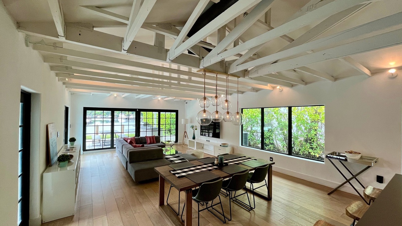 Photo of Bedroom in Hallandale Beach