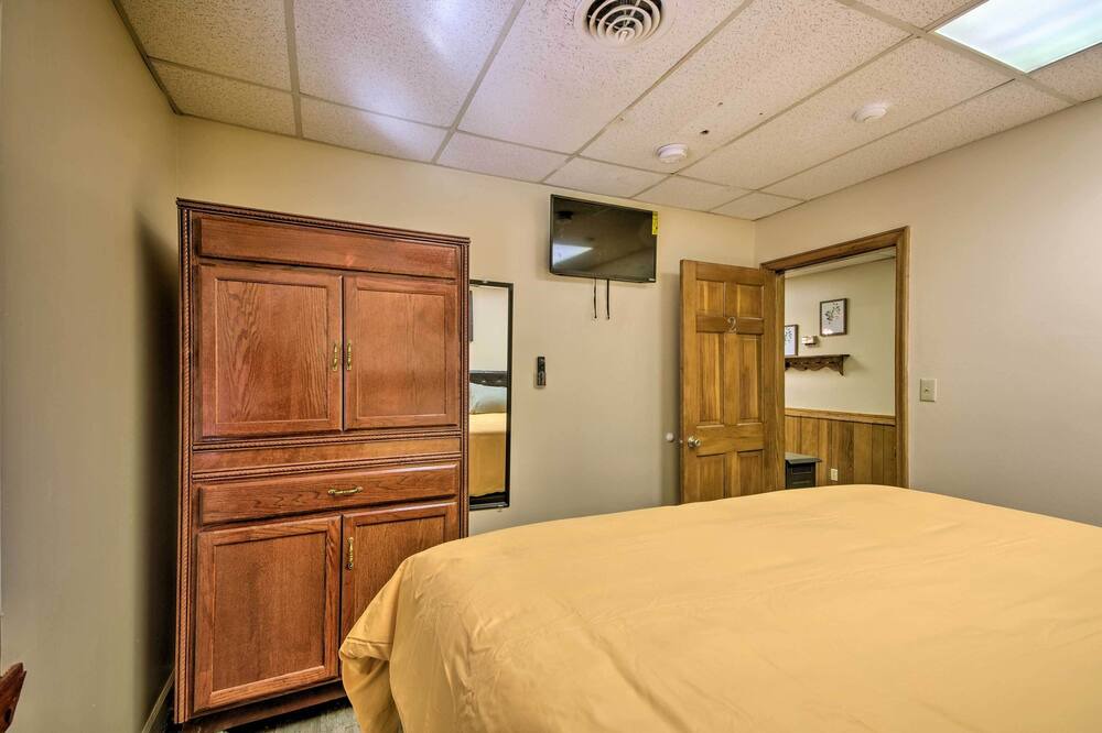 Photo of Bedroom in Newton