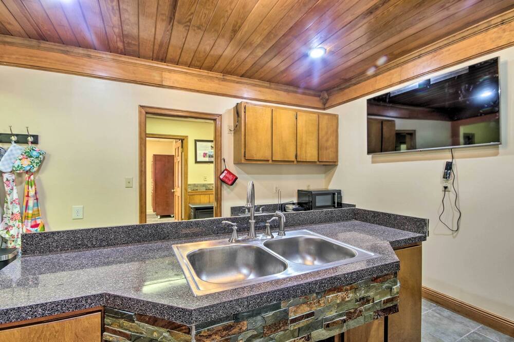 Photo of Kitchen in Newton