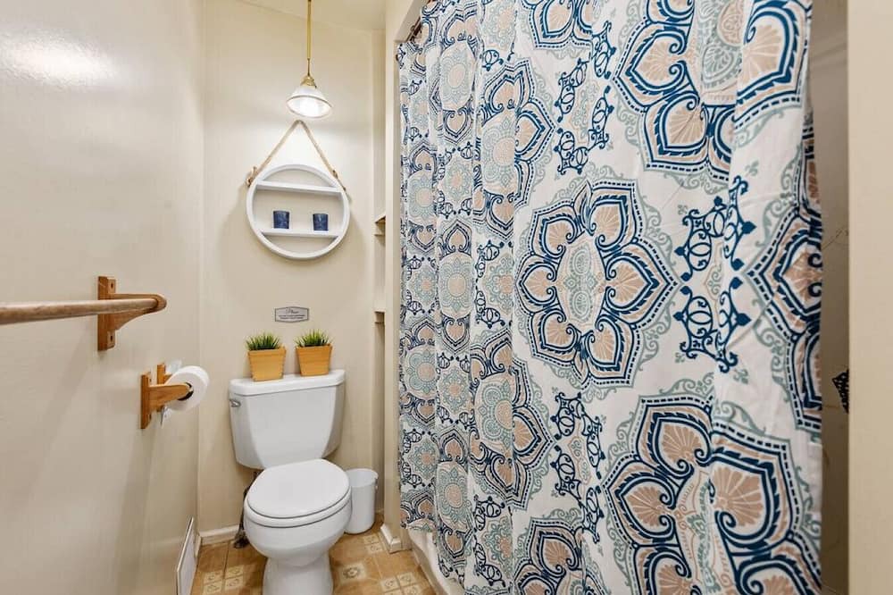 Photo of Bathroom in New Kensington