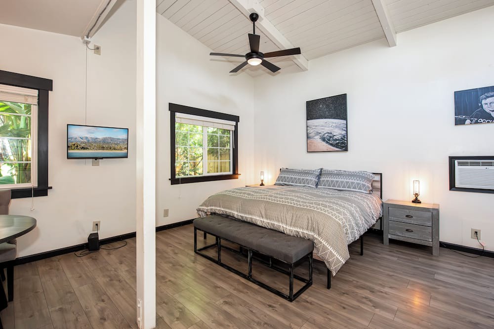 Photo of Bedroom in East Beach