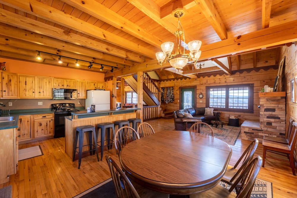 Photo of Kitchen in Mountain Base