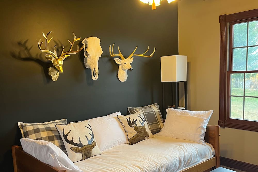 Photo of Bedroom in Mountain Base