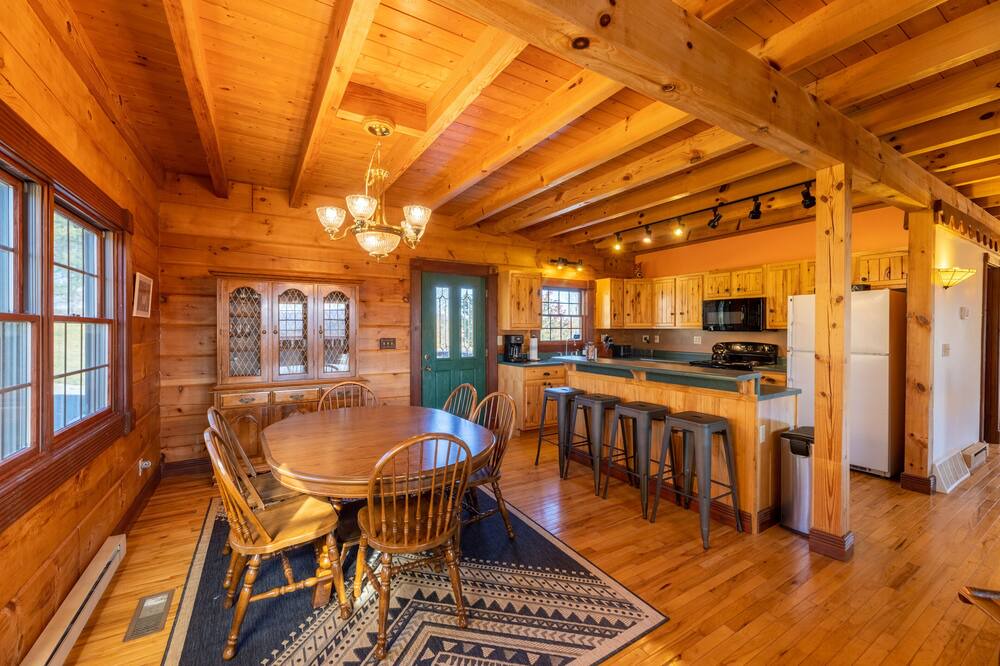 Photo of Kitchen in Mountain Base