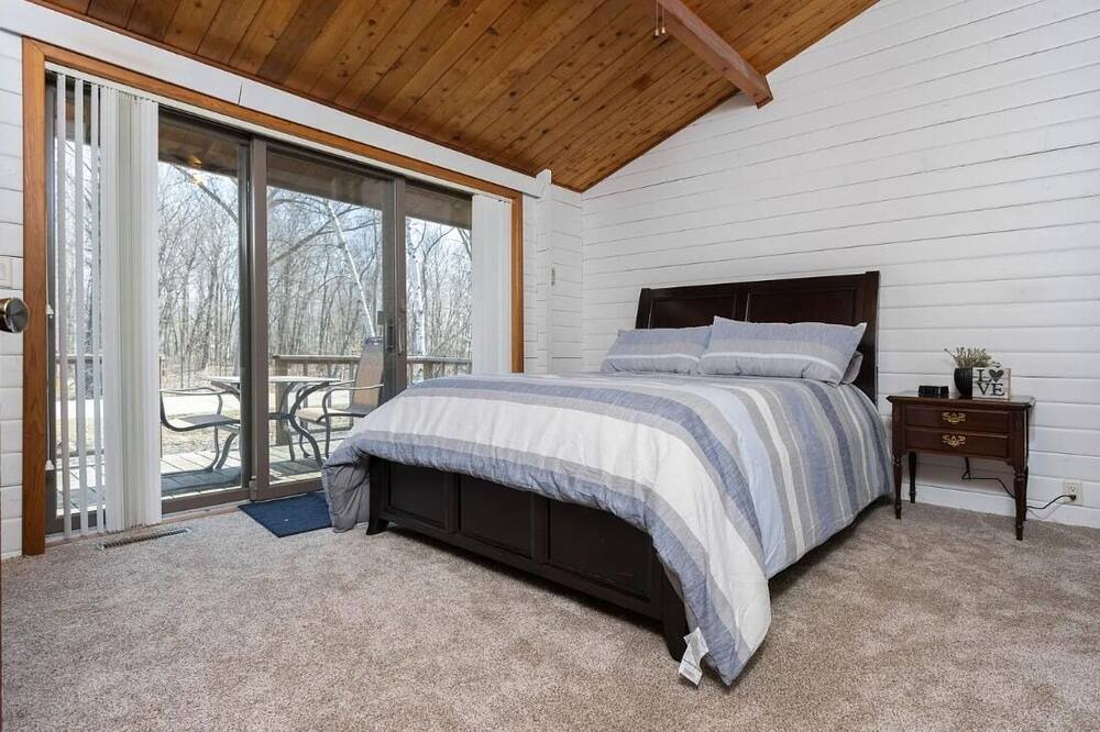 Photo of Bedroom in Ottertail