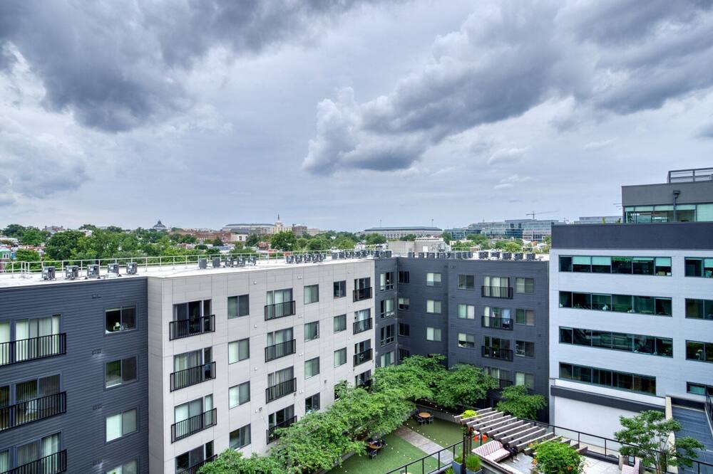 Photo of Outdoor in H Street Corridor