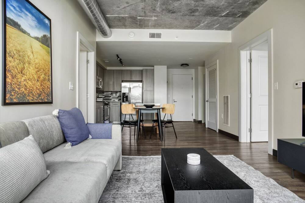 Photo of Livingroom in H Street Corridor