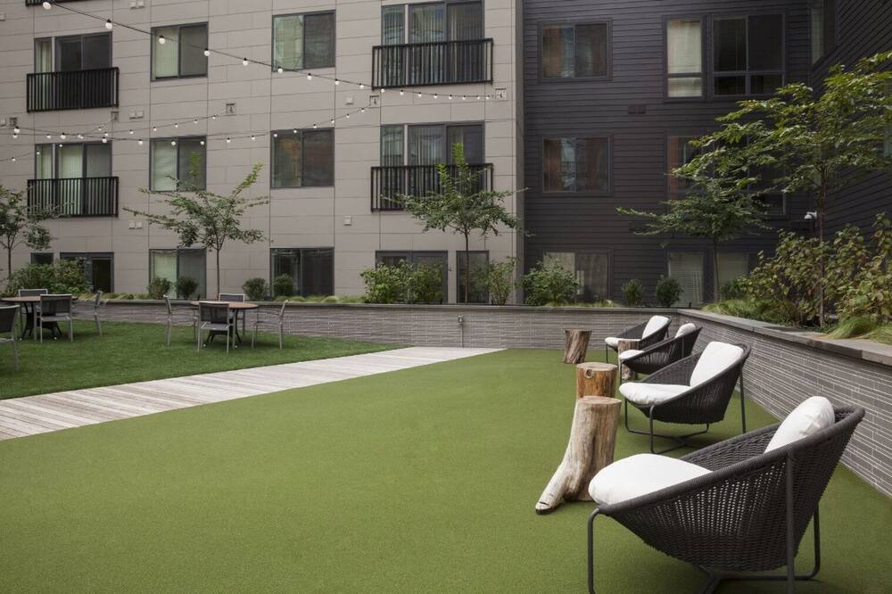 Photo of Outdoor in H Street Corridor