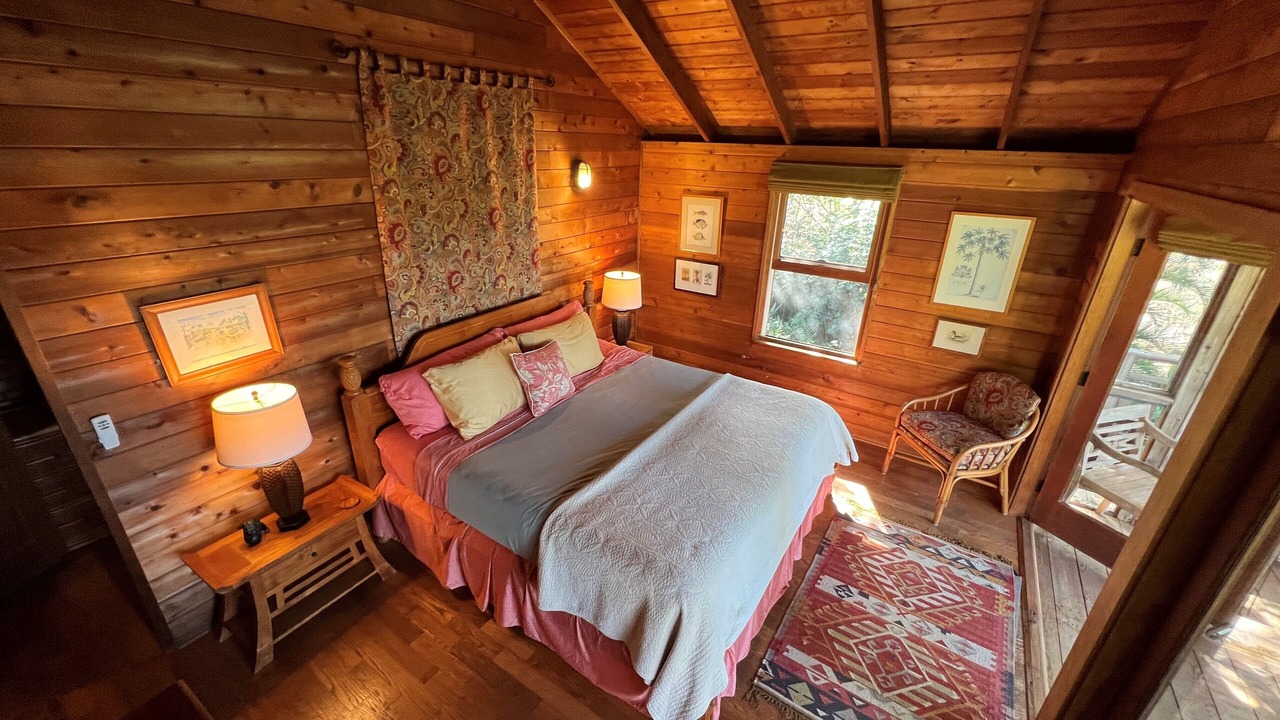 Photo of Bedroom in Maunaloa