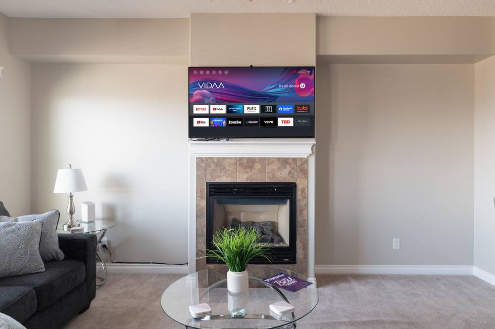 Photo of Livingroom in Fort McMurray