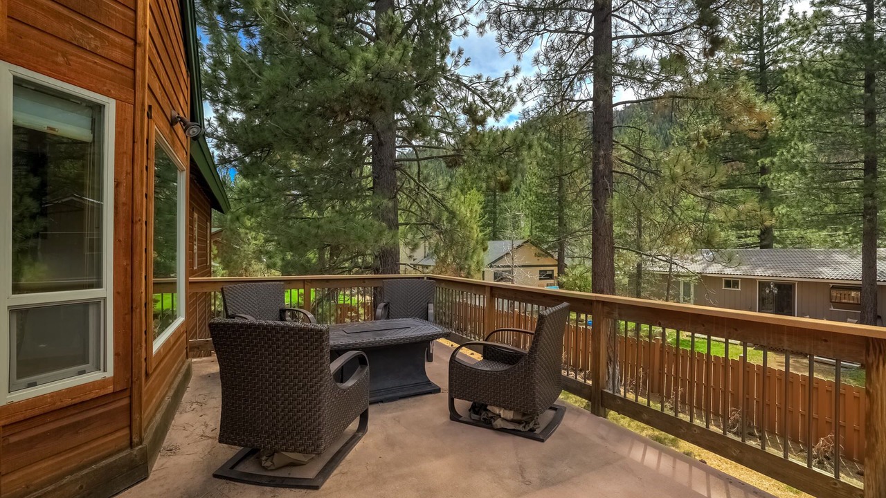 Photo of Outdoor in Christmas Valley
