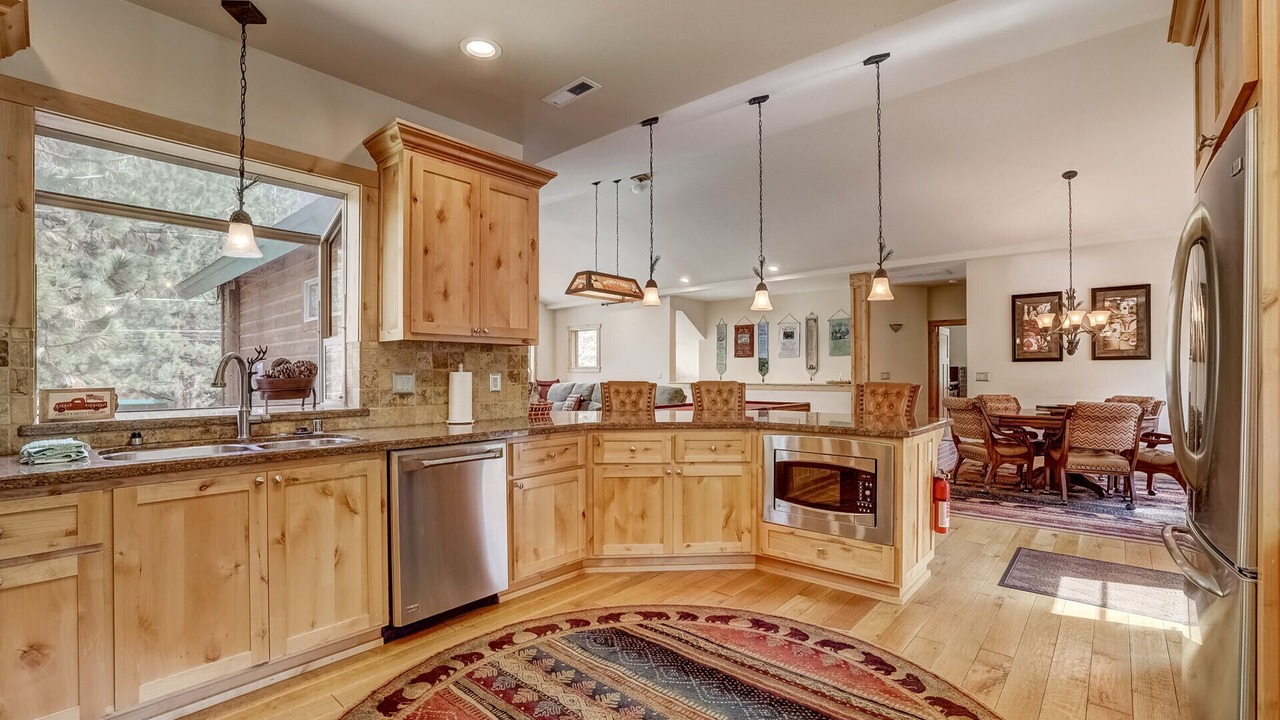 Photo of Kitchen in Christmas Valley