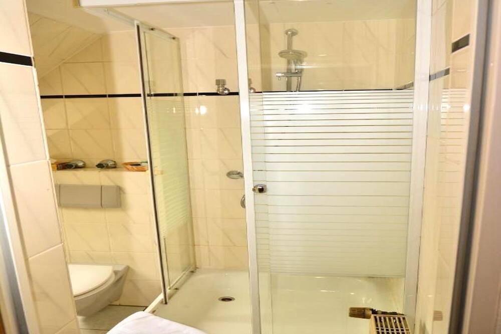 Photo of Bathroom in Boedefeld