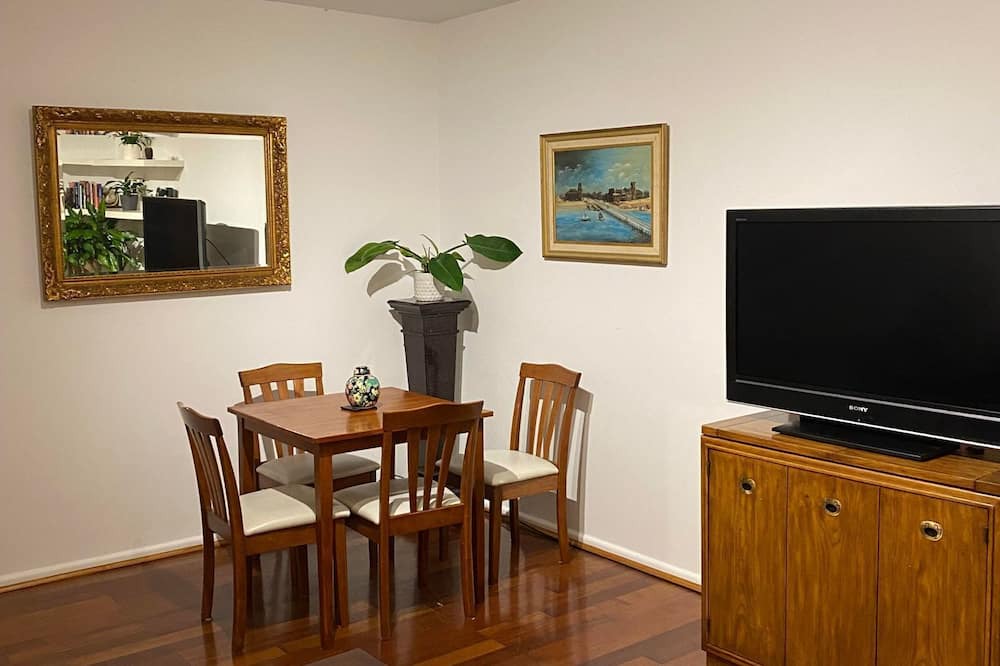 Photo of Livingroom in St. Kilda East
