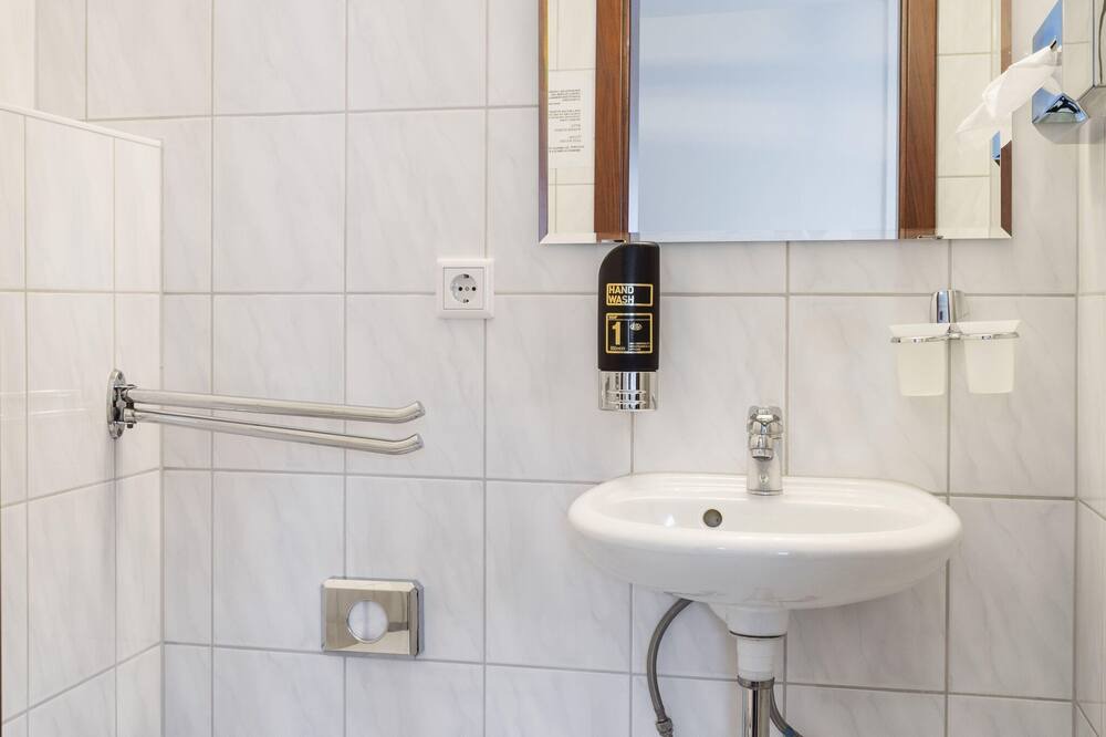 Photo of Bathroom in Boedefeld